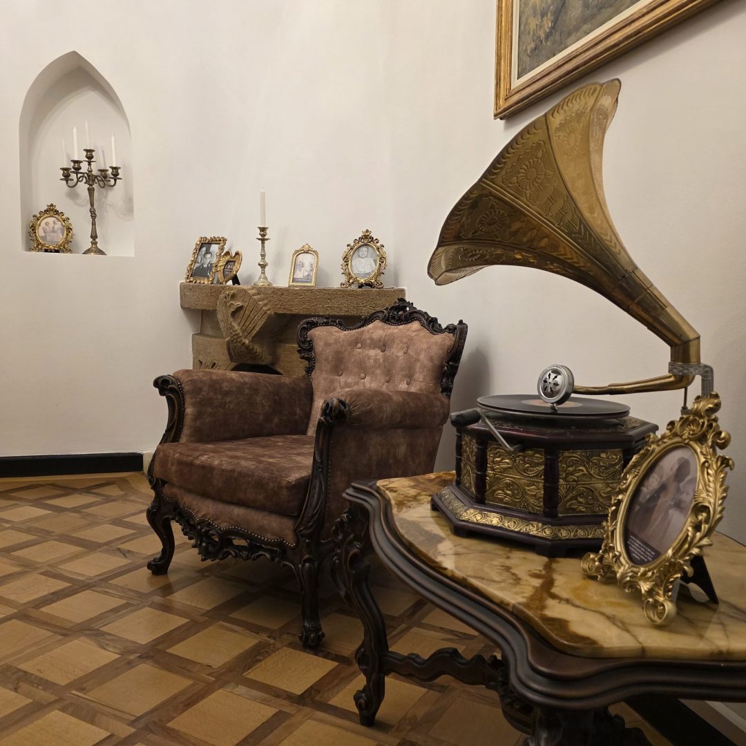 Art. History. Experience. – Descoperă expoziția de icoane vechi la Casa Tătărăscu